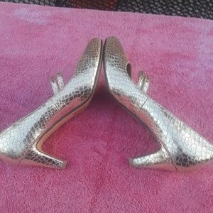 Riverberry Women Gold Shoes